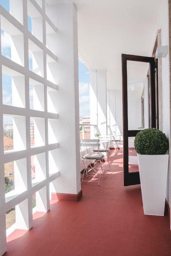 4U Lisbon Suites & Guesthouse VII Airport Kültér fotó